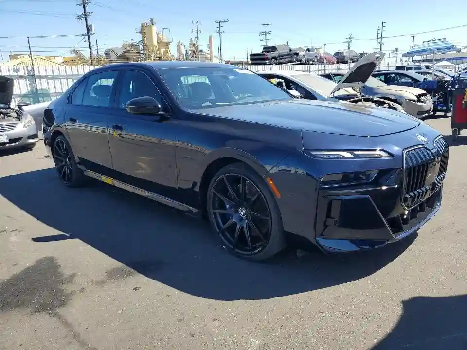 WBA23EH01RCR25672 2024 BMW 7 SERIES-3