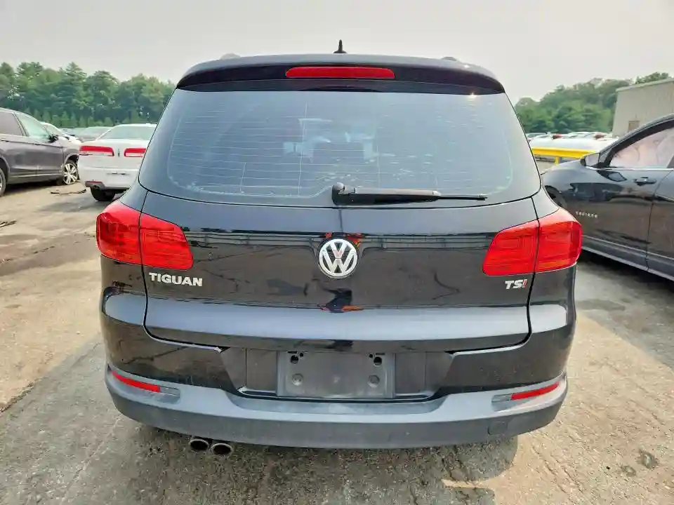 WVGAV7AXXHK023534 2017 VOLKSWAGEN TIGUAN-5