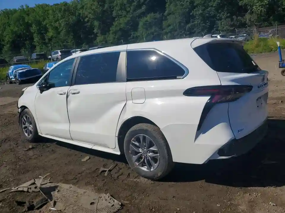 5TDKRKEC9SS225188 2025 TOYOTA SIENNA-1