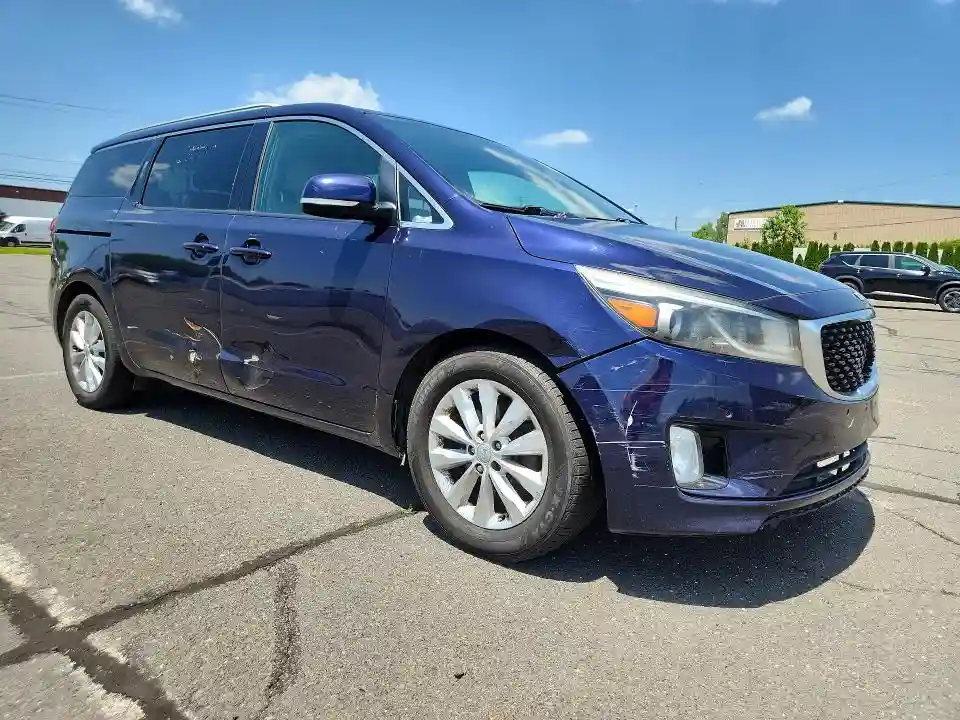 KNDMC5C11J6386825 2018 KIA SEDONA-3