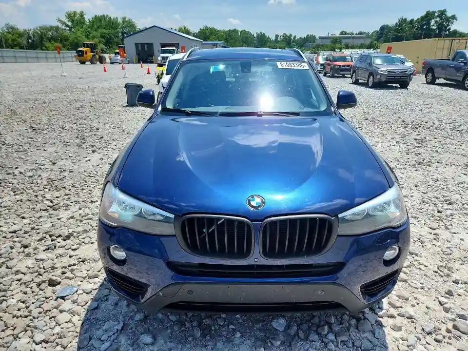 5UXWX9C5XH0D98607 2017 BMW X3-4