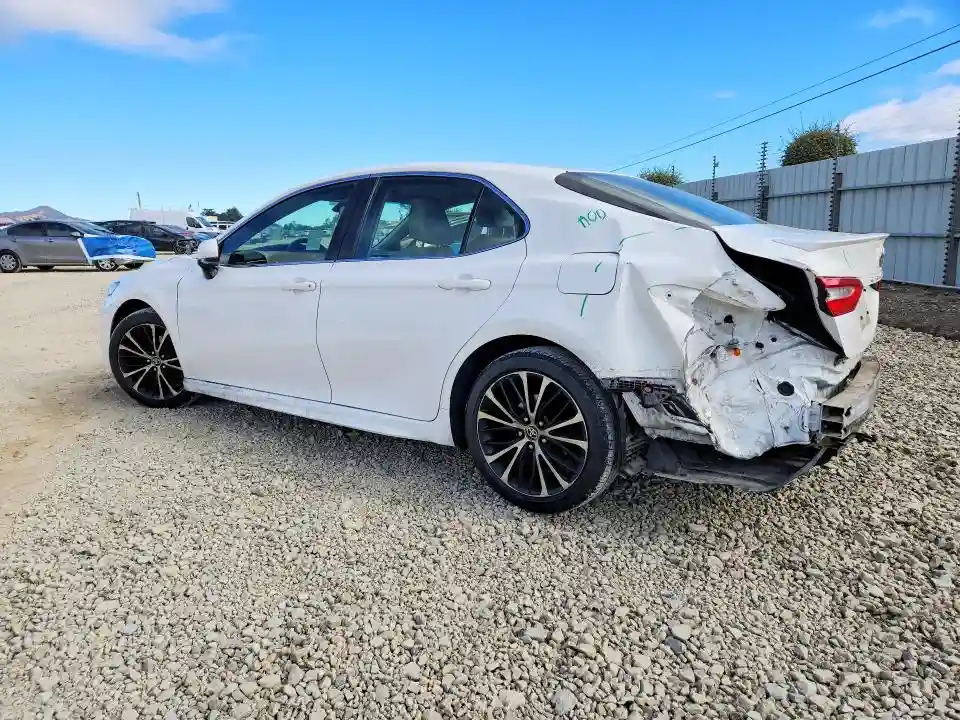 JTNB11HK8J3056295 2018 TOYOTA CAMRY-1