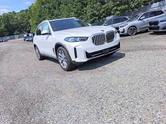 5UX23EU09T9342584 2026 BMW X5-2