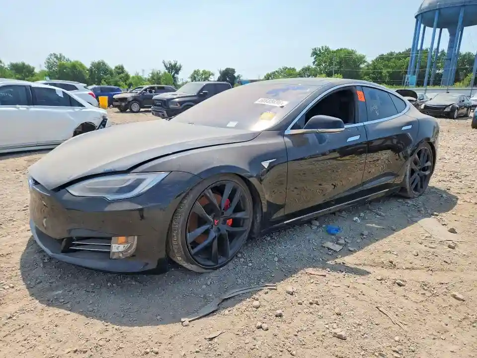 5YJSA1E41JF285480 2018 TESLA MODEL S-0
