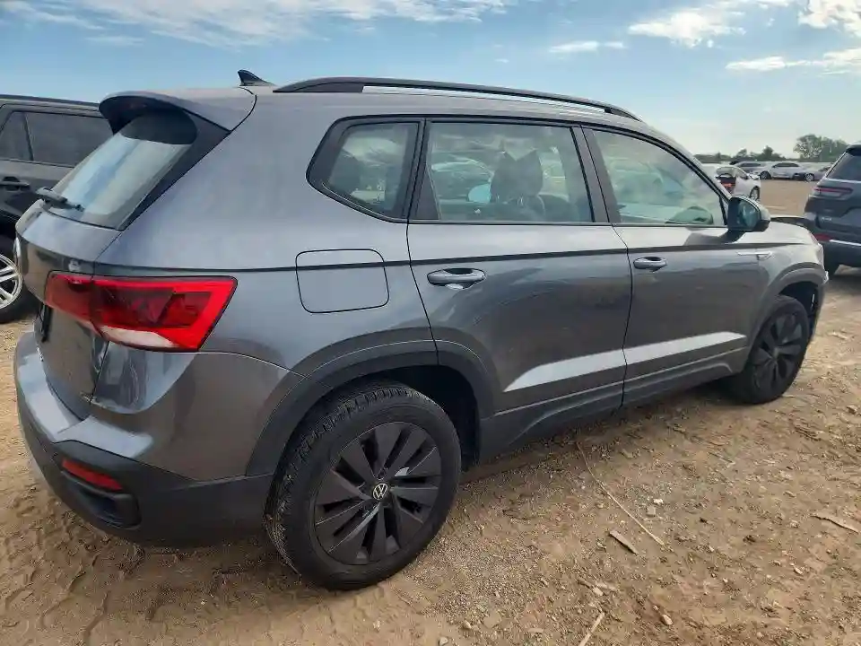 3VVCX7B22NM049545 2022 VOLKSWAGEN TAOS S-2
