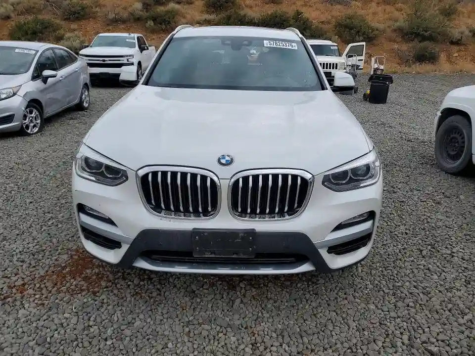 5UXTR9C50KLE14784 2019 BMW X3-4