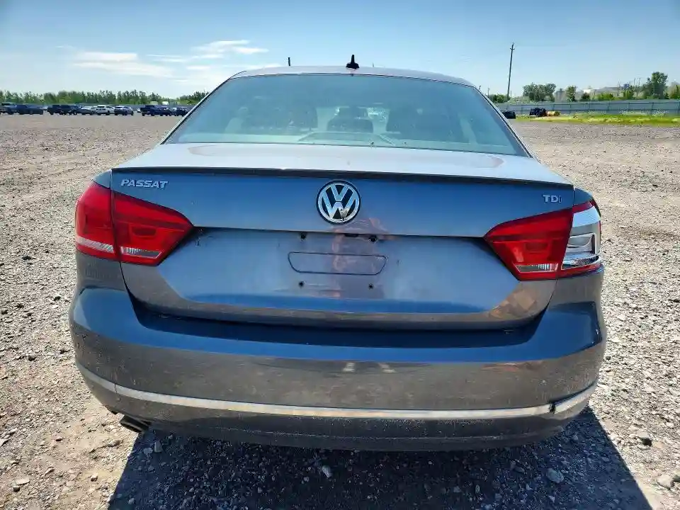 1VWBV7A31FC022850 2015 VOLKSWAGEN PASSAT-5