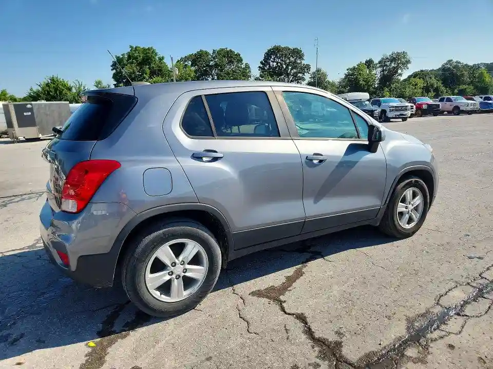 3GNCJKSB9LL339892 2020 CHEVROLET TRAX-2