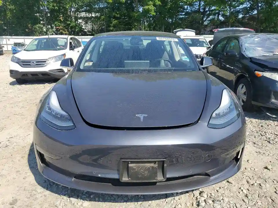 5YJ3E1EAXKF298521 2019 TESLA MODEL 3-4