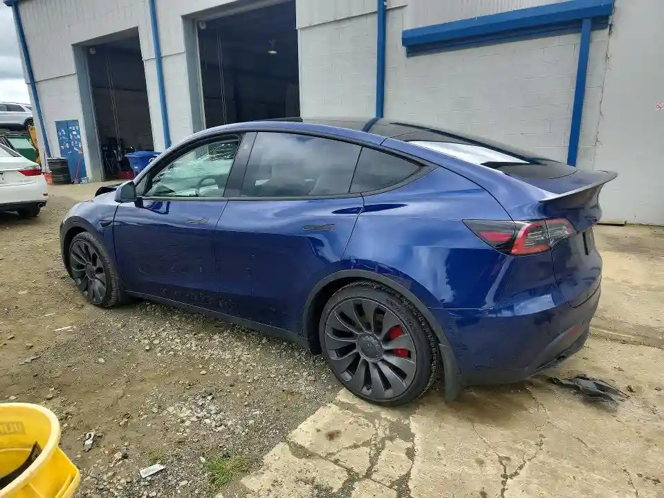7SAYGDEF3NF530378 2022 TESLA MODEL Y-1