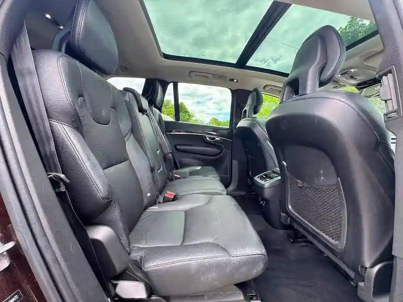 YV4A22PK6J1358472 2018 VOLVO XC90-5