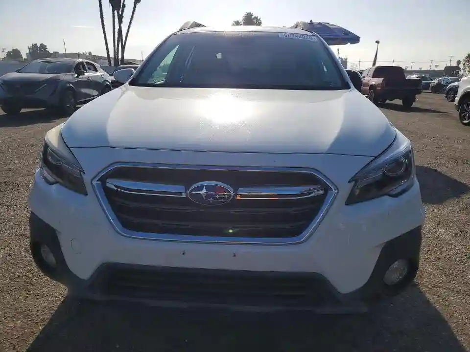 4S4BSANC1J3363110 2018 SUBARU OUTBACK-4
