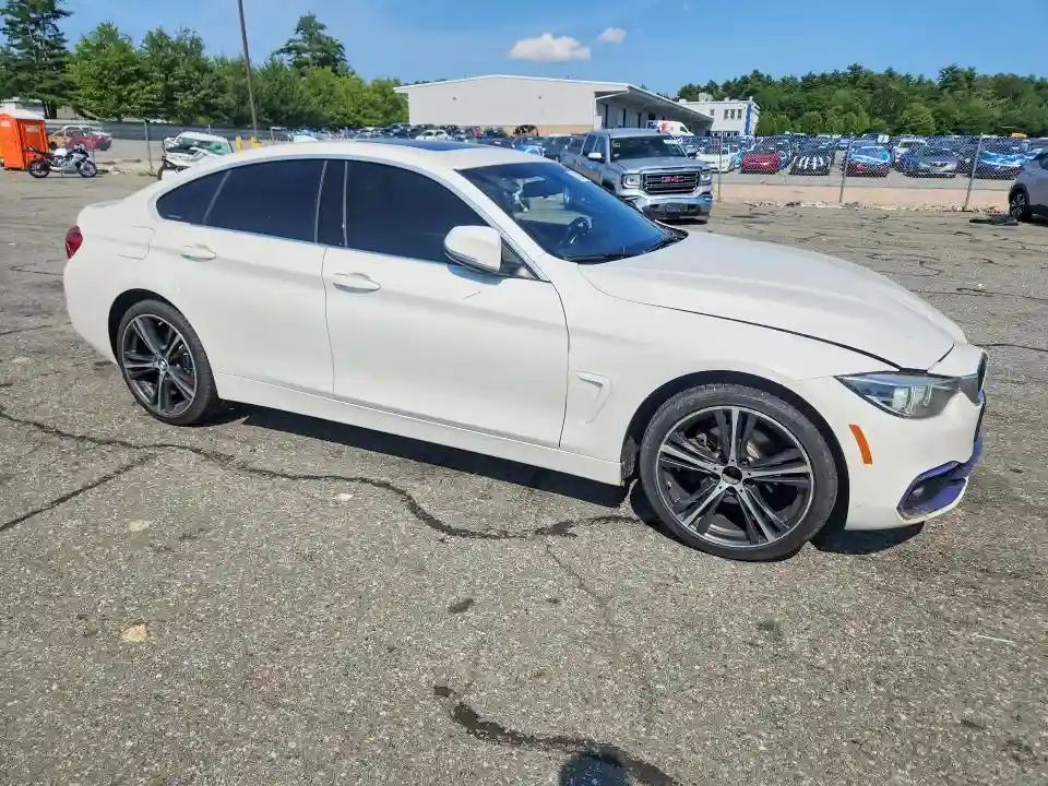 WBA4J3C51JBG90595 2018 BMW 4 SERIES-3