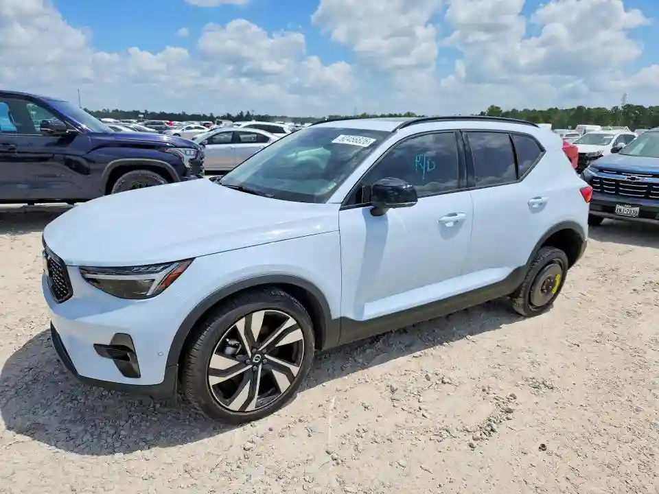 YV4L12UC5S2537901 2025 VOLVO XC40 PLUS-0