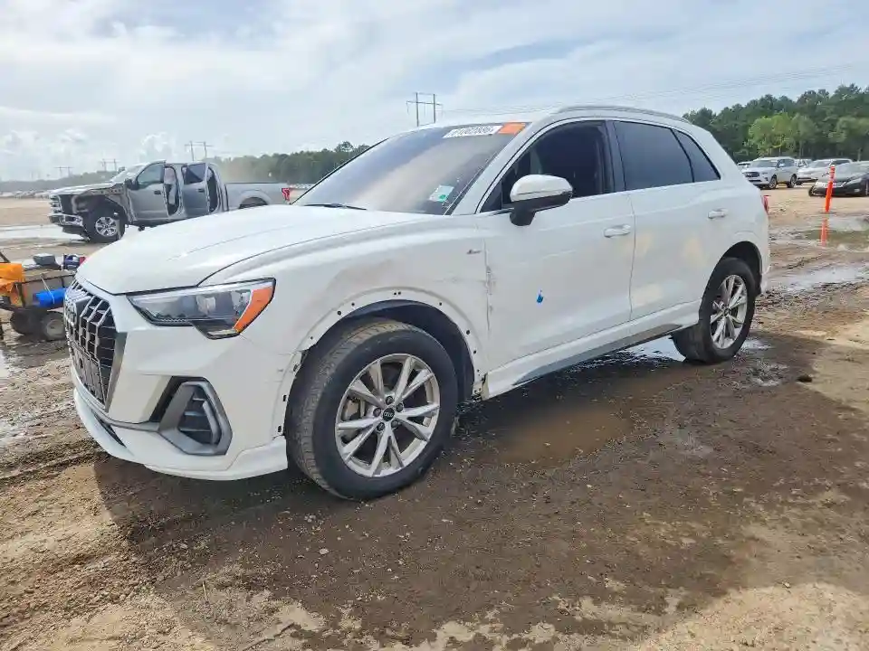 WA1DECF37M1016034 2021 AUDI Q3-0