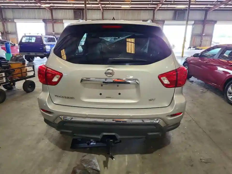 5N1DR2MN2HC677775 2017 NISSAN PATHFINDER-5