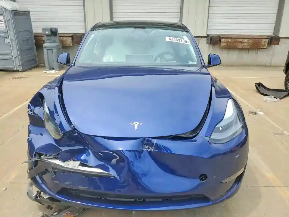 7SAYGAEEXRF202774 2024 TESLA MODEL Y-4