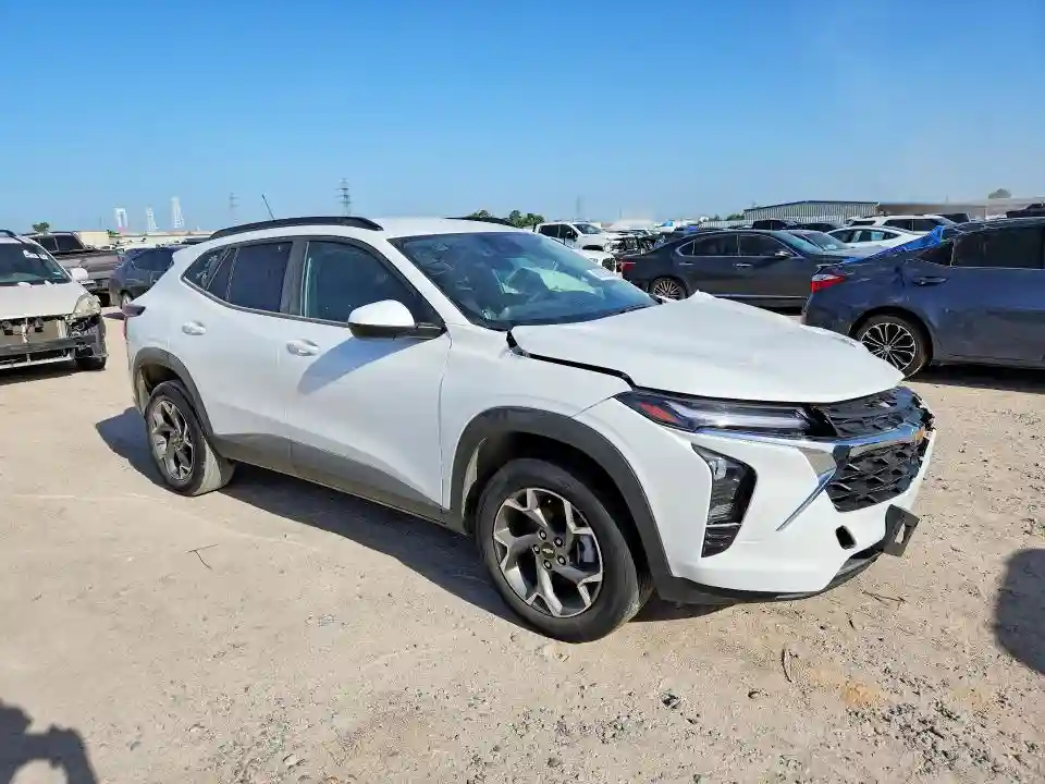 KL77LHEP7SC243636 2025 CHEVROLET TRAX-3
