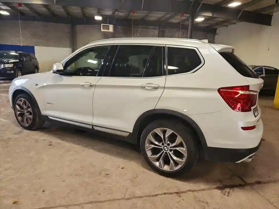5UXWX9C5XH0T09213 2017 BMW X3-1