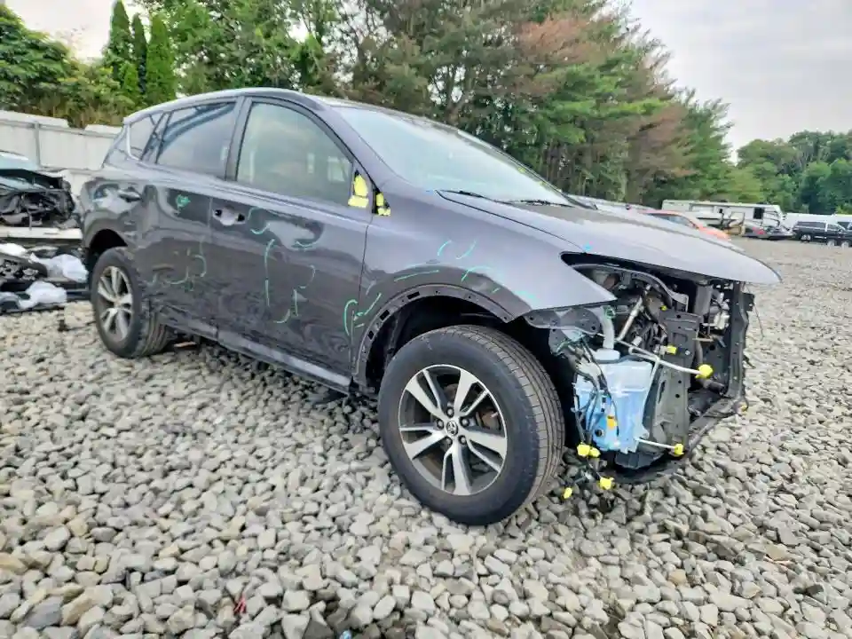 JTMRFREV6JJ181809 2018 TOYOTA RAV4-3