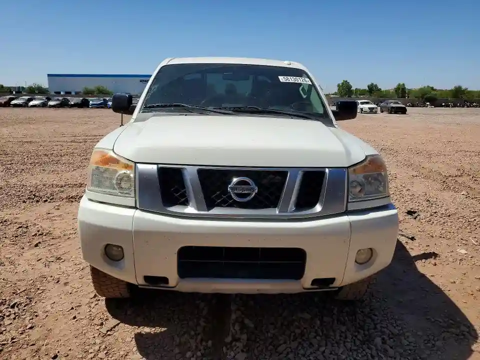 1N6BA0EC7FN514879 2015 NISSAN TITAN-4