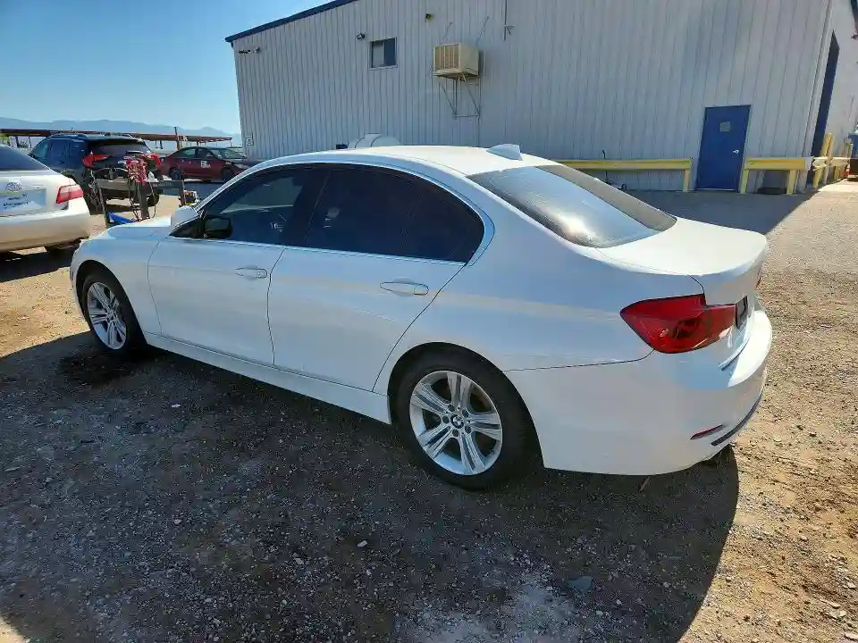 WBA8B9C54JEE81464 2018 BMW 3 SERIES-1