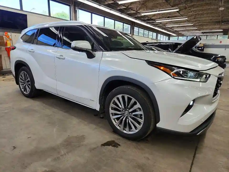 5TDKBRCH8SS648596 2025 TOYOTA HIGHLANDER-3