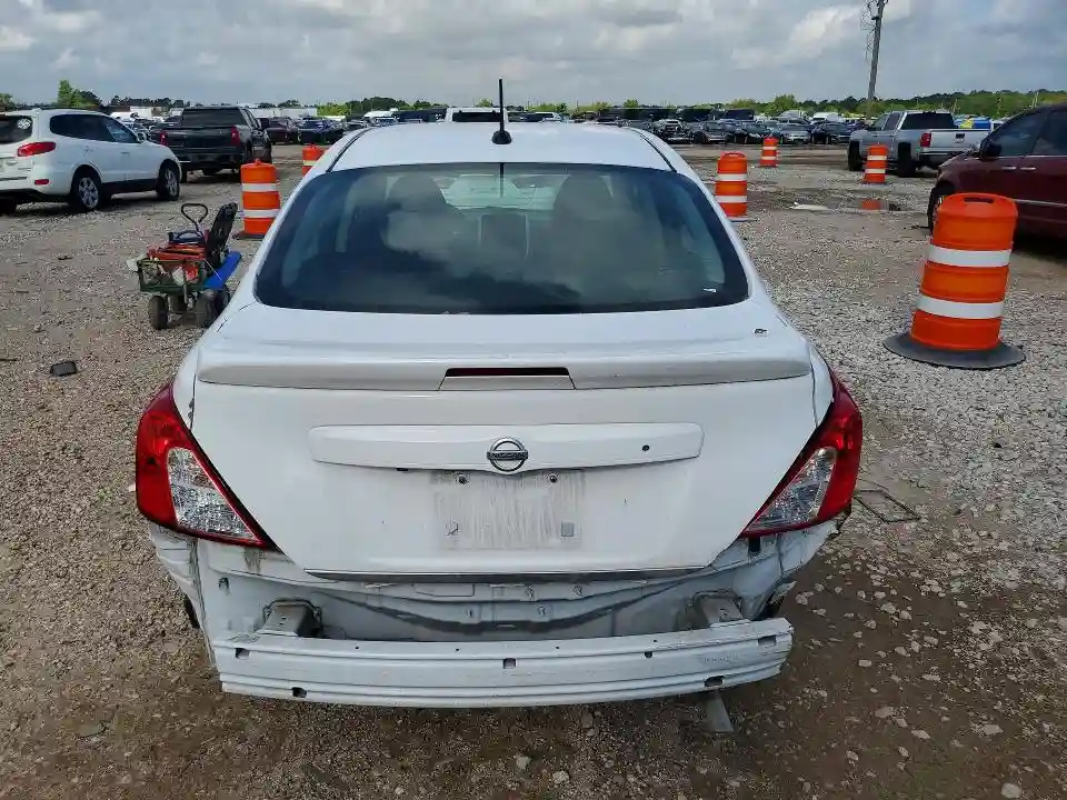 3N1CN7AP3HL892989 2017 NISSAN VERSA-5