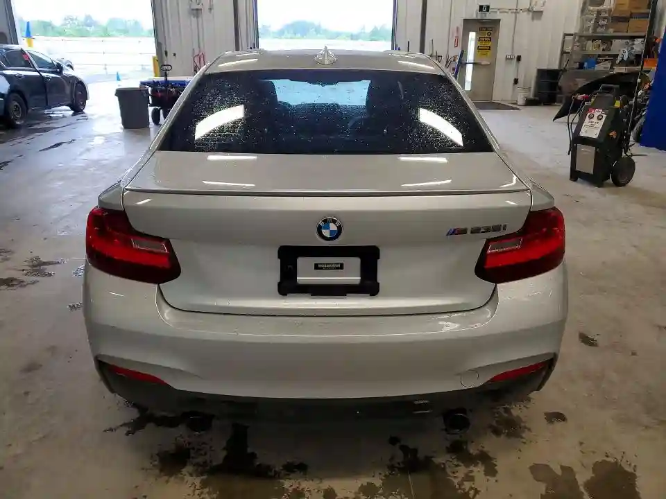WBA1J7C50GV359070 2016 BMW M2-5