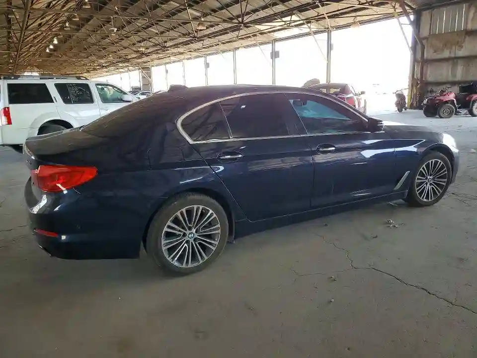 WBAJE5C33HG914221 2017 BMW 5 SERIES-2