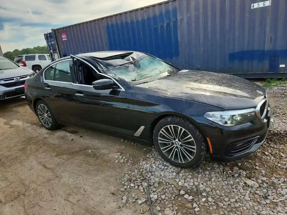 WBAJE7C55JG892225 2018 BMW 5 SERIES-3