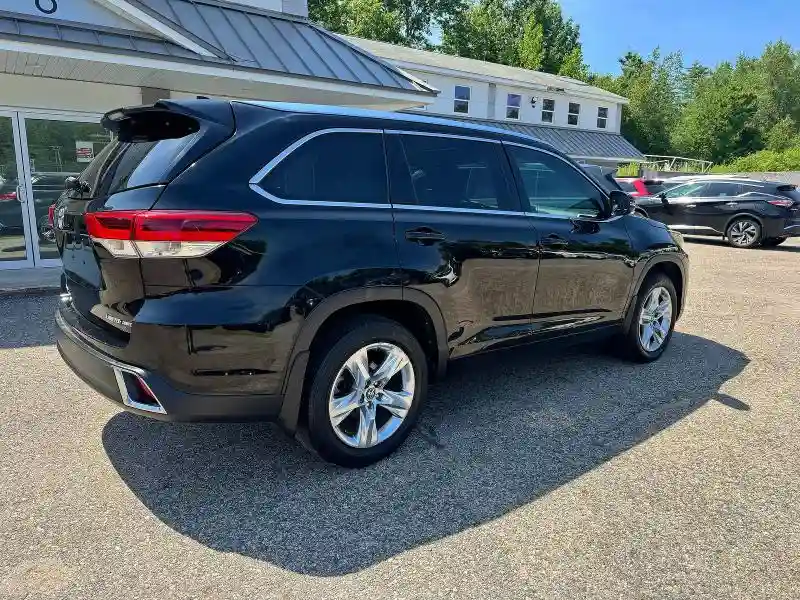 5TDDZRFH9HS465555 2017 TOYOTA HIGHLANDER-3