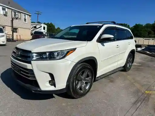 5TDDZRFH9JS890764 2018 TOYOTA HIGHLANDER-0