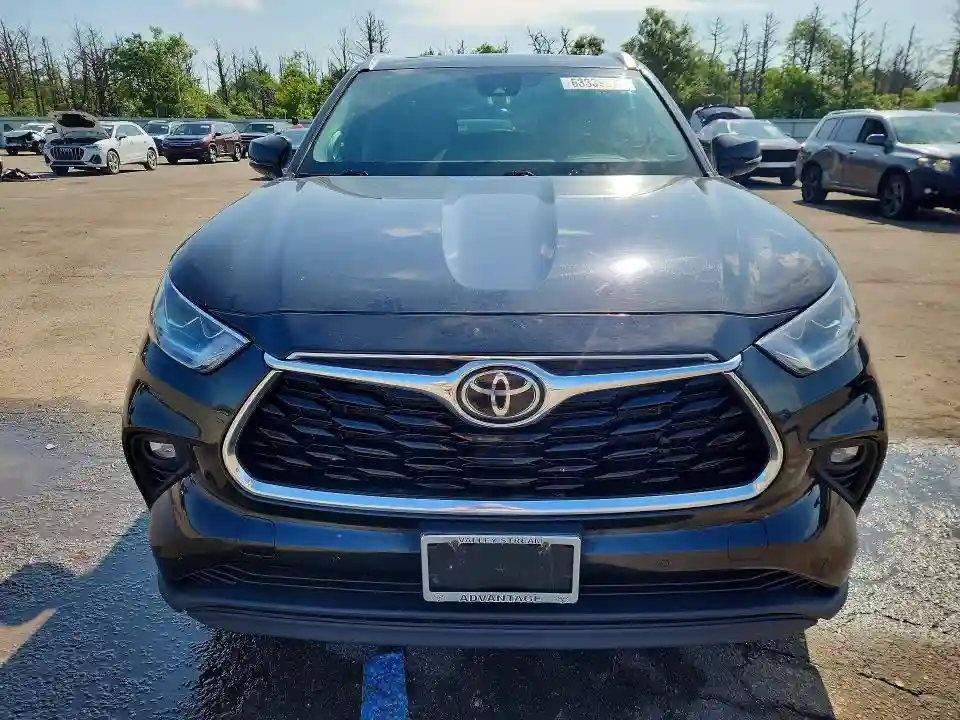 5TDDZRBH8NS567723 2022 TOYOTA HIGHLANDER-4