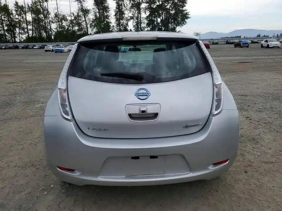 1N4AZ0CP0FC307118 2015 NISSAN LEAF-5