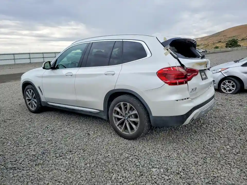 5UXTR9C50KLE14784 2019 BMW X3-1
