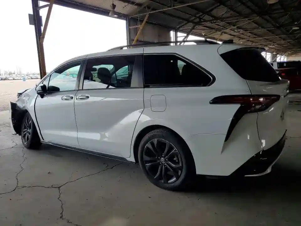 5TDXRKEC0NS111333 2022 TOYOTA SIENNA-1