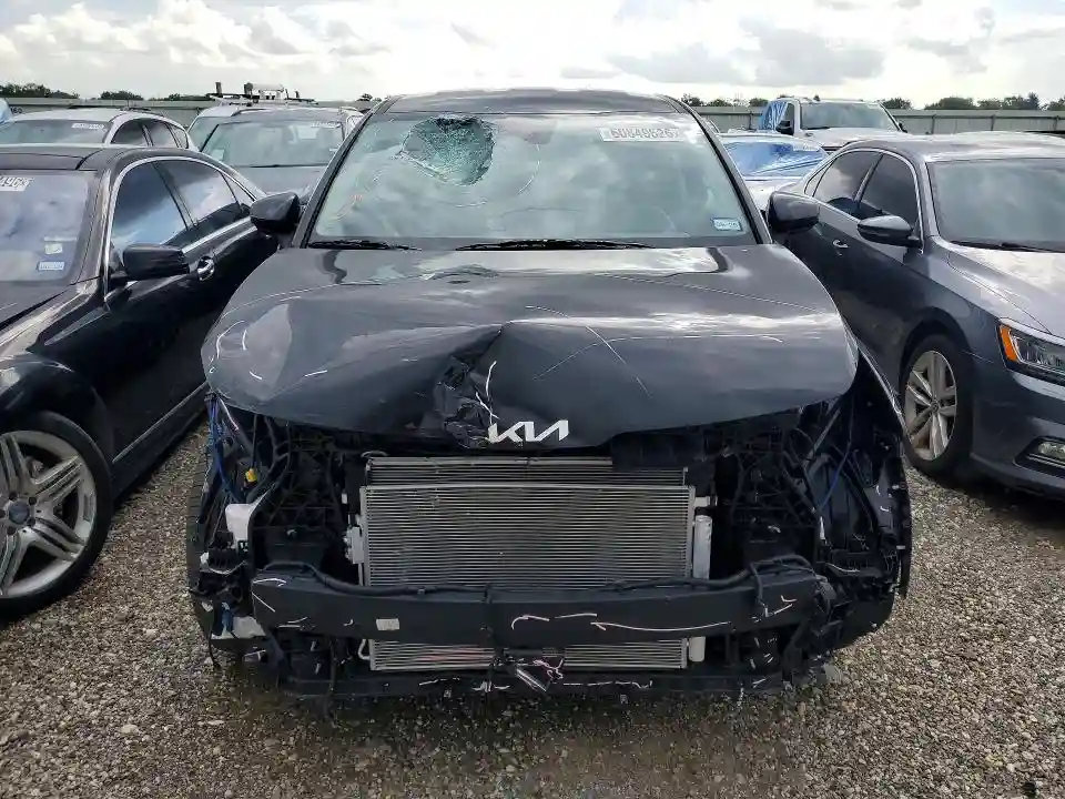 5XYK23DF9TG376813 2026 KIA SPORTAGE-4