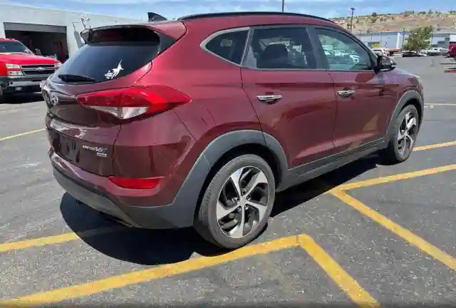KM8J3CA22GU079540 2016 HYUNDAI TUCSON-3