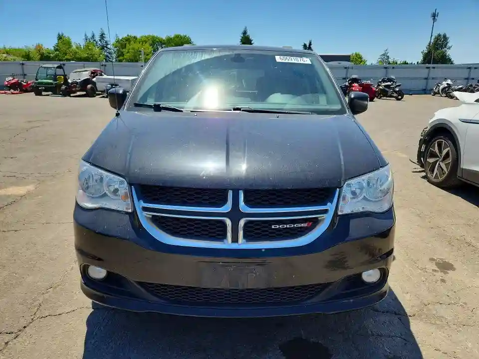 2C4RDGCG5JR265484 2018 DODGE CARAVAN-4