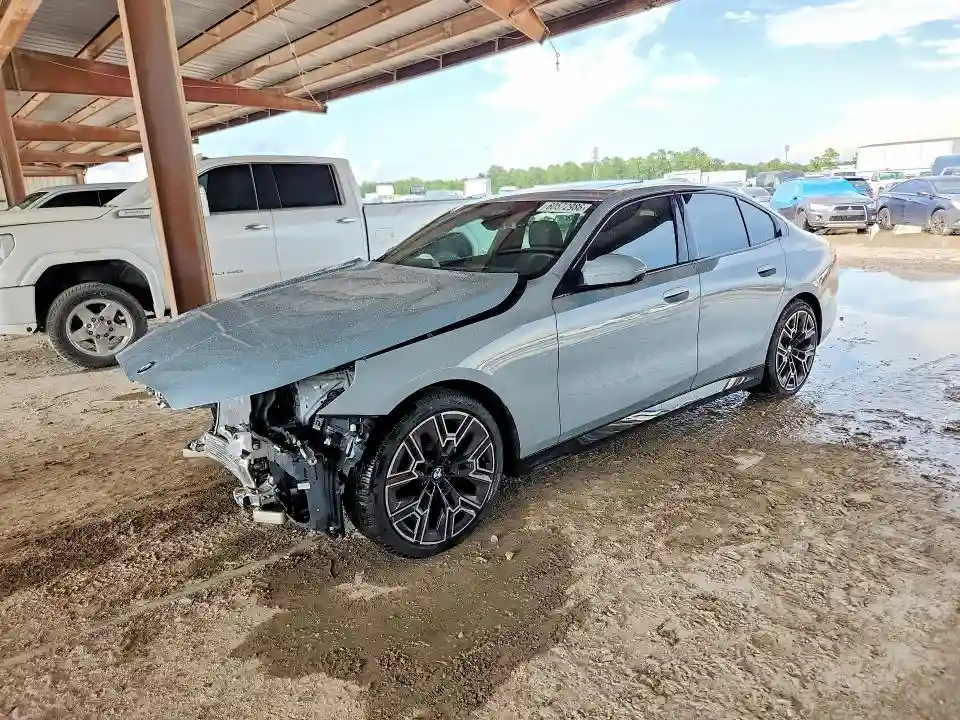 WBA53FJ04TCV68931 2026 BMW 5 SERIES-0