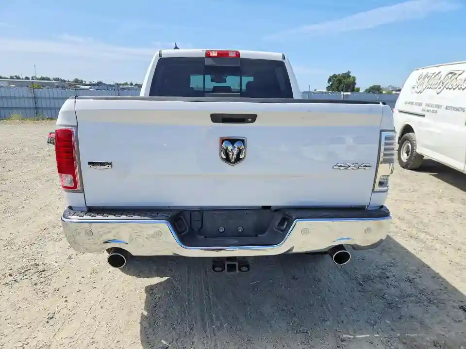 1C6RR7NM4JS338659 2018 RAM 1500-5