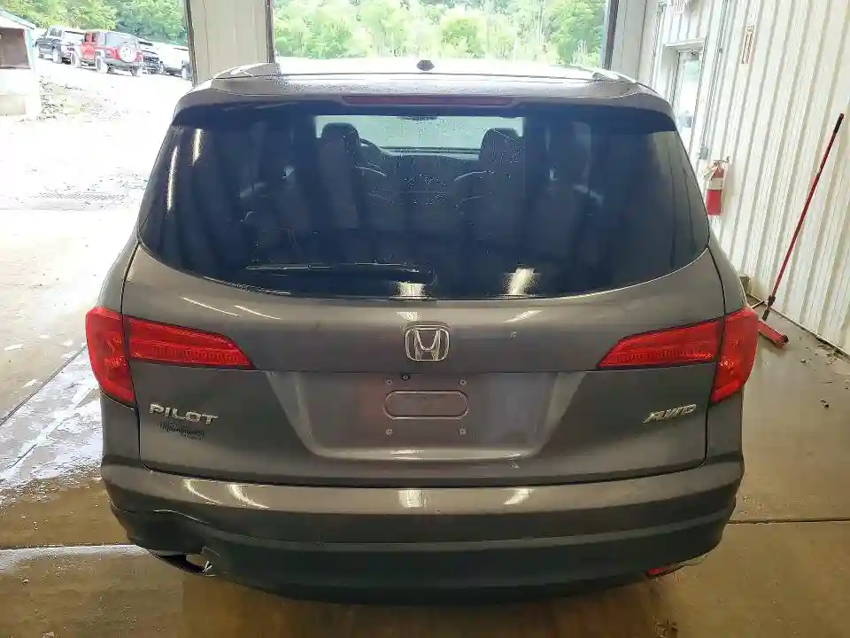 5FNYF6H56JB011639 2018 HONDA PILOT-5