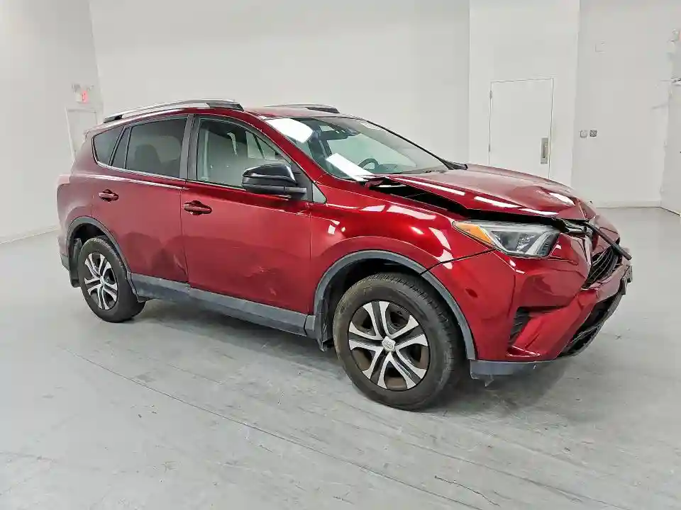 2T3BFREV1JW743988 2018 TOYOTA RAV4-3