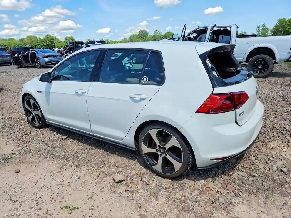 3VW5T7AU4FM102959 2015 VOLKSWAGEN GTI-1