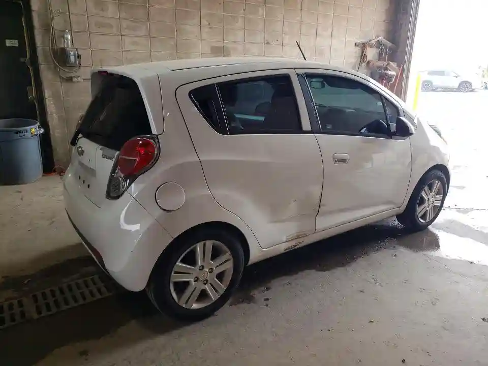 KL8CB6S96FC737953 2015 CHEVROLET SPARK-2