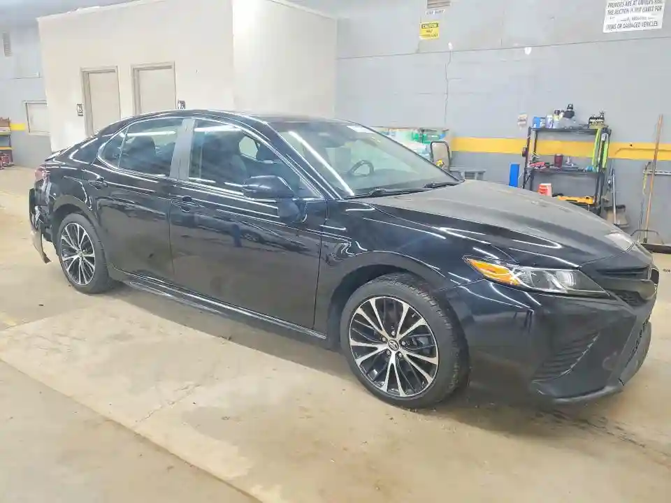 4T1B11HK4JU021599 2018 TOYOTA CAMRY-3