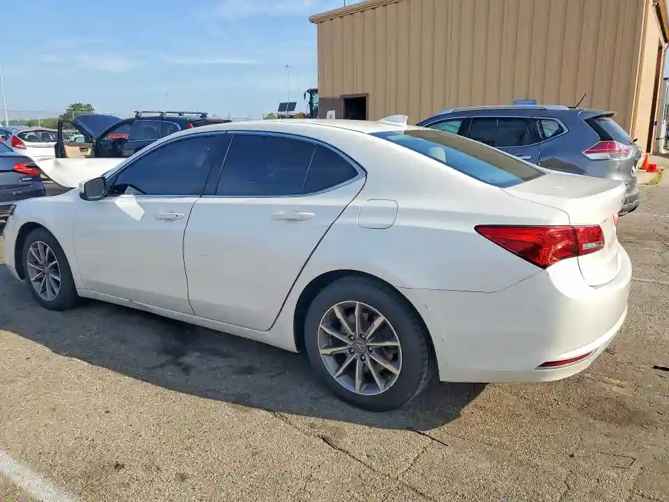 19UUB1F37JA004644 2018 ACURA TLX-1