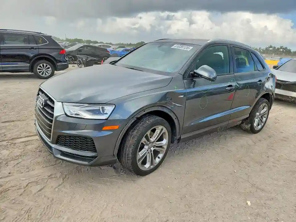 WA1BCCFS0JR030987 2018 AUDI Q3-0
