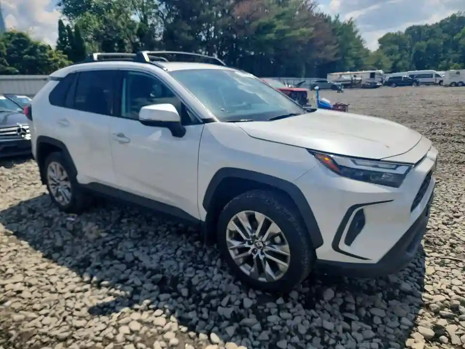 2T3A1RFV1PW357119 2023 TOYOTA RAV4-3